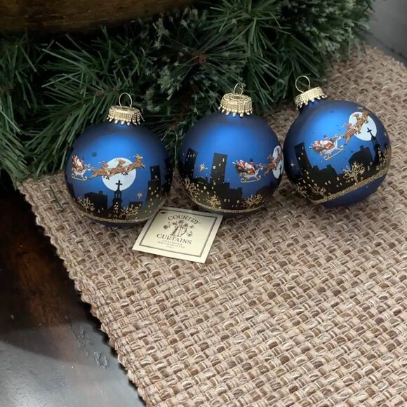 Country Curtains Set of 3 Hand Painted Santa and Sleigh over Jesus Church in Eve - Picture 4 of 4